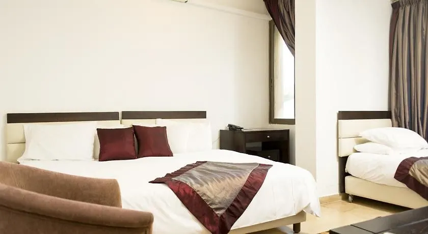 Bliss 3000 Furnished Studios 베이루트 3*,